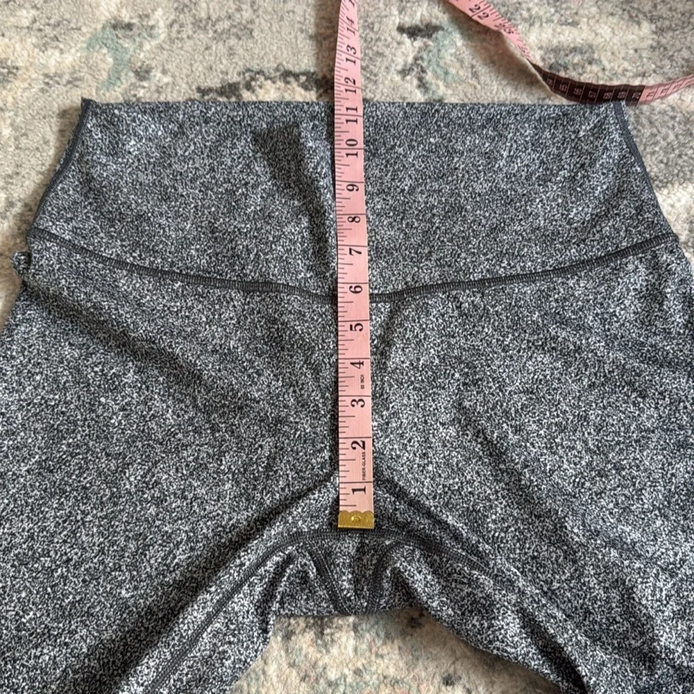 Lululemon Wunder Under Leggings - Picture 11 of 11